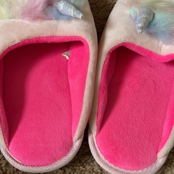 Secret Treasures Unicorn Slippers Sz 9/10 - Picture 2 of 4